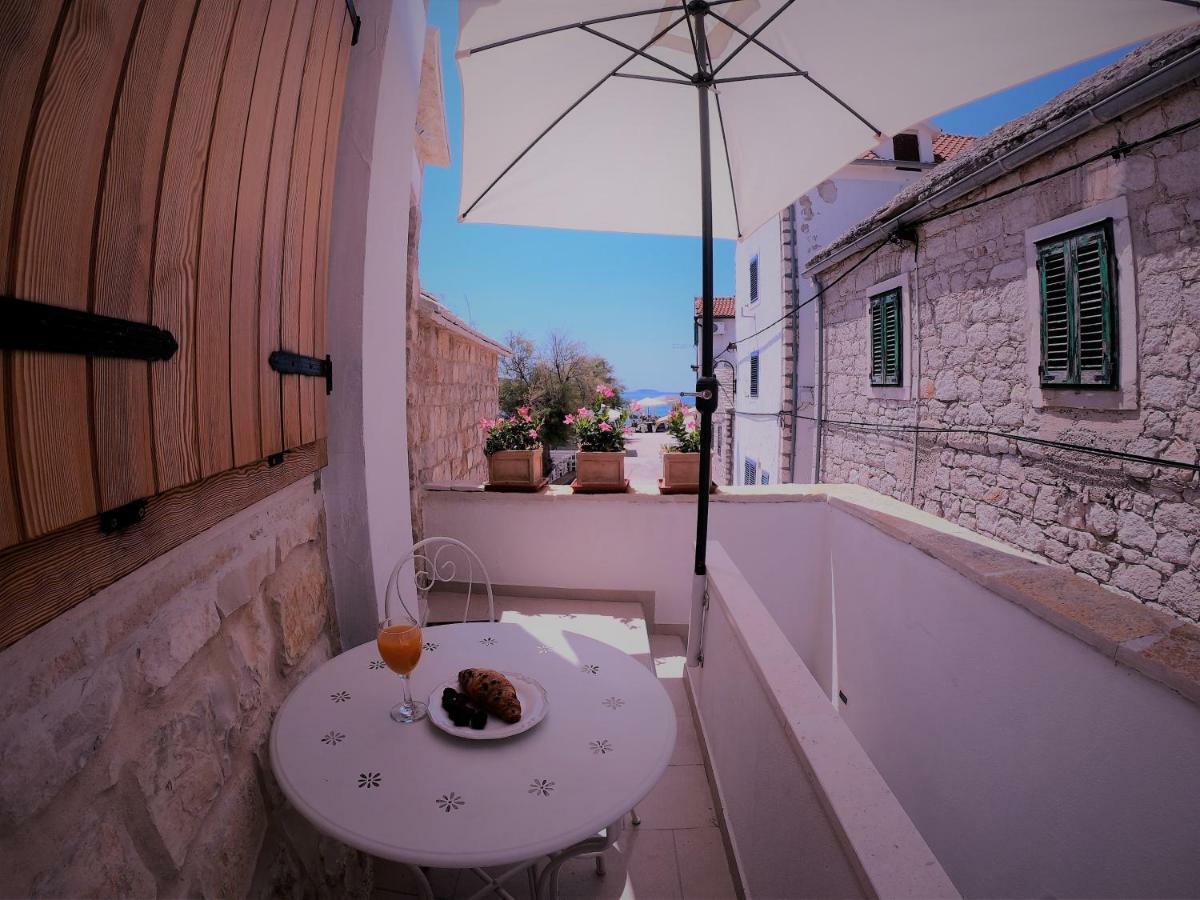 Apartment Vesna Primosten Exterior photo
